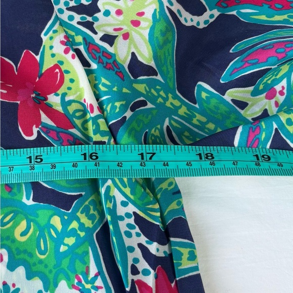 💚 Lilly Pulitzer Green Pink Floral Silk Button Blouse, Flowy XS Like New 💚 - Picture 6 of 16